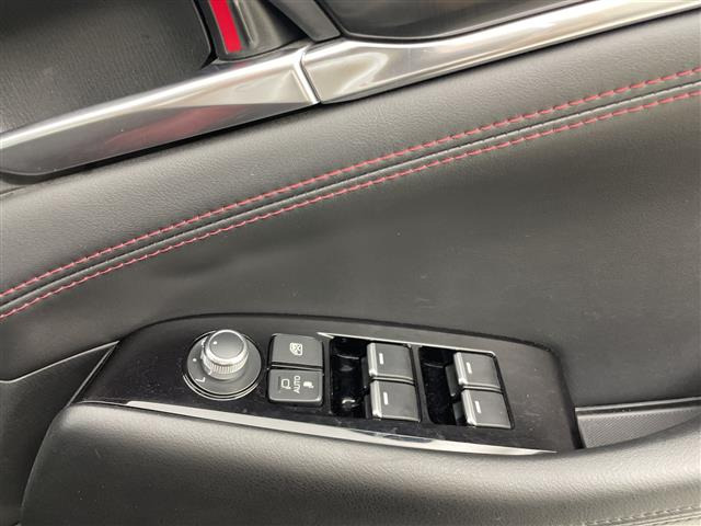 マツダ MAZDA6ワゴン 2.2 XD ブラックトーンエディション 本革シート
