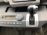 シンプルで使いやすいシフトノブ