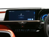 ディスプレイオーディオを装備。スマホとクルマをつなぐことで、これまでのナビに加えて、いろんなサービスが楽しめます。