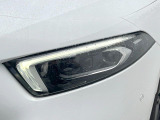 ●LEDヘッドライト:夜間走行時も良好な視界を確保し安心して運転できる高輝度LEDヘッドライトを装備!点灯速度が早く、消費電力も抑えられています。