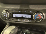 オートエアコンで快適な室内です。