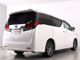 当店では、厳選された車両のみ展示しております。アルファード・ヴェルファイアに特化した専門店ならではの豊富な在庫の中から、お気に入りの一台をお探しください!