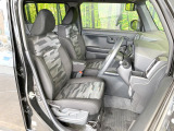 運転席シート廻りは使用感も少なく、良好な状態となっています。丁寧に使われていたことがよくわかりますね。