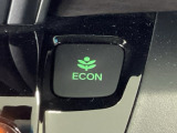 ★ECONスイッチ★ エコドライブを加速しよう!スイッチをONにすると、運転の仕方によるロスを抑え込み燃費をよくするようクルマが頑張ります(*^ー^*)燃費向上にチャレンジ♪