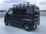 愛車を大切に乗って頂くために、ボディコーディングの施工をお勧めしております。輝くクルマになり日頃の手入れも簡単です。メンテナンスキット・施工証明書付きます。