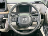 【ステアリングスイッチ】運転中、前方から目線をそらすことなく、オーディオ等の操作が可能な便利機能!安心&快適なドライブを演出してくれます♪