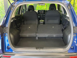 後席を格納すると、これだけの広さが!シーンに合わせたシートアレンジで、大きな荷物も積むことが出来ます♪