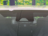 【トヨタセーフティセンス】走行中に前方の車両等を認識し、衝突しそうな時は警報とブレーキで衝突回避と被害軽減をアシスト。より安全にドライブをお楽しみいただけます。