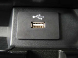 正メモリーナビ(MM320D-L)★CD・DVD再生★フルセグTV★Bluetoothオーディオ★ミュージックサーバー★ハンズフリー通話も可能です♪
