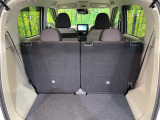 普段のお買い物や通勤、送迎等に十分な荷室スペースを確保しております。セカンドシートを倒すと、大きな荷物の積載も可能です♪