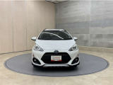 お車購入のポイントとなるフロントマスクです!シャープな目つきが印象的なデザインのヘッドランプです。