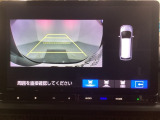 バックでの車庫入れも安心です!リアカメラが付いているバックモニター付のナビを装備しております。バンパーについているソナーや、操作線もついており距離感も画面から確認できます。