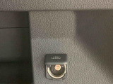 WEB掲載時にはお車に付いている装備と、様々な写真をたくさん載せるように心がけております。1台1台特徴をとらえたキャッチコメントを掲載しています。