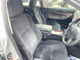 運転席シート廻りは使用感も少なく、良好な状態となっています。前オーナー様が丁寧に使っていたことがよくわかりますね。