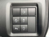 スマートアシストOFFスイッチ、パーキングセンサーOFFスイッチ、リヤフォグランプスイッチ、VSC・TRC OFFスイッチ、Stop&Startキャンセルスイッチ。