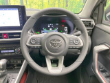 【純正革巻きステアリング】上質な革を使用することで、手にしっかり馴染みとても運転しやすいハンドルです♪