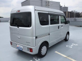愛車を大切に乗って頂くために、ボディコーディングの施工をお勧めしております。輝くクルマになり日頃の手入れも簡単です。メンテナンスキット・施工証明書付きます。