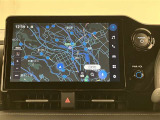 いまや必須装備「ナビゲーション」搭載!知らない場所にスイスイッとドライブ。もう、これなしではハンドルを握れませんね!でも運転中の操作は危険ですのでご注意ですね☆