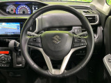 【純正革巻きステアリング】上質な革を使用することで、手にしっかり馴染みとても運転しやすいハンドルです♪