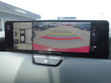 360&deg;ビューモニターを搭載しています。パーキングセンサーと合せてお使いいただくことで、安全、安心にお車の取り回しを行っていただけます。