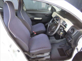 ぜひ、運転席に座ってみてください!