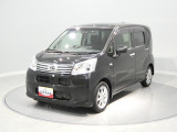 【見切りの良いボディ】細い路地でも運転しやすい形状です。毎日のお買い物や駅への送迎など、これからの暮らしに便利に寄り添ってくれる身軽なモデルです。