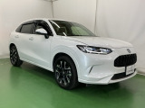 新しいハイブリッドシステムe:HEVは市街地走行では電気自動車に近いハイブリッドシステムでモーターが主役で走行します。充電の為にエンジンが始動しても優れた遮音性能で車内はとても静かで快適です