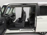 お車を購入される際はご不明な点や不安な点もあるかと思いますが、困ったらお気軽にご相談下さい! 0566-71-1630 までお電話頂ければ当店のスタッフがじっくりお話を聞かせて頂きます!