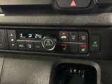 フロント両席にはシートヒーターが付いています!寒い日に便利な装備ですね。