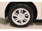 ■装着ホイール■  スチールホイール&車体デザインにマッチしたホイールキャップです。