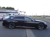 当社の在庫は、お客様に快適にお乗り頂ける様、次の車検も取って頂ける様、納車整備に力をいれ、期待以上のモノをお届けできるように、日々努力しております!