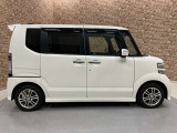 ■充実のアフターサービス■ 車の販売はもちろん、自社整備工場・自社鈑金工場・オイル交換&点検専門店舗を完備しておりますので納車後もお客様のカーライフをトータルでサポートいたします。