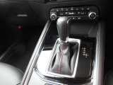 DCT、CVT、従来型のATなど、すべてのトランスミッションの利点を集約し、ロックアップ領域を大幅に拡大し伝達効率の向上とマニュアルトランスミッションのようなダイレクト感を実現した自社製ATです。