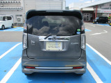 こちらはバックモニターも付いているので、駐車や細い路地の後退にも安心です!