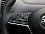便利なステアリングスイッチ装備です。