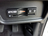 ETC付。高速道路の料金所はキャッシュレスで通過です。サービスエリア等にあるスマートインターの出入りも利用可能でとっても便利。ご納車後すぐにお使い頂けるようセットアップしてのお渡しとなります。