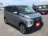 鶴田自動車は笑顔で働ける職場作りに常日頃から励んでいます。元気で笑顔あふれるスタッフが親切丁寧に対応できるお店作りを目指し車検、新車中古車販売、鈑金塗装、自動車保険、を行っております。