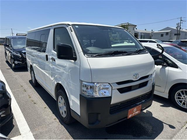 トヨタ ハイエースバン 