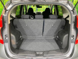 普段のお買い物や通勤、送迎等に十分な荷室スペースを確保しております。セカンドシートを倒すと、大きな荷物の積載も可能です♪