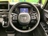 【ステアリングスイッチ】運転中、前方から目線をそらすことなく、オーディオ等の操作が可能な便利機能!安心&快適なドライブを演出してくれます♪
