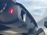 【アイサイトVer3】前方の車両等を検知し、衝突しそうな時は警報で注意を促し、ブレーキを踏む力をサポート。ブレーキを踏めなかった場合は衝突被害軽減ブレーキが作動、衝突回避をサポートします。