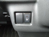 運転席にはシートヒーターが付いて冬場もポカポカ♪