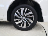 4輪全て、当方指定の新品タイヤへ交換後ご納車させて頂きます。(指定タイヤ ブリヂストン セイバーリング 165/65R14 )※納期がかかる等、入手が困難な際は、銘柄を変更させて頂く事がございます。