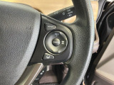 クルーズコントロールを装備しています。高速道路などで一定の速度で走ってくれるので運転が楽ですよ!速度を設定できますので、スピードの出しすぎにも注意できます。