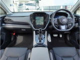 ナビ上部のマルチファンクションディスプレイには運転を支援する様々な情報が表示されます。