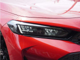 【ヘッドライト】省電力で長寿命の明るく運転しやすいLEDヘッドランプです。明るく照らすので暗い夜道からお客様を守ってくれます。