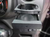 カップホルダーは運転席や助手席からちょうど手の届く位置です!!