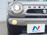 【HIDヘッドライト】非常に明るく前方を照らしてくれるので、悪天候や夜間の走行時も視界良好で安心してお乗りいただけます。