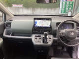 コクピットの画像です!視界も広くってとっても運転しやすいです。