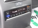 セカンドシートもシートヒーター、シートベンチレーション装備しています。